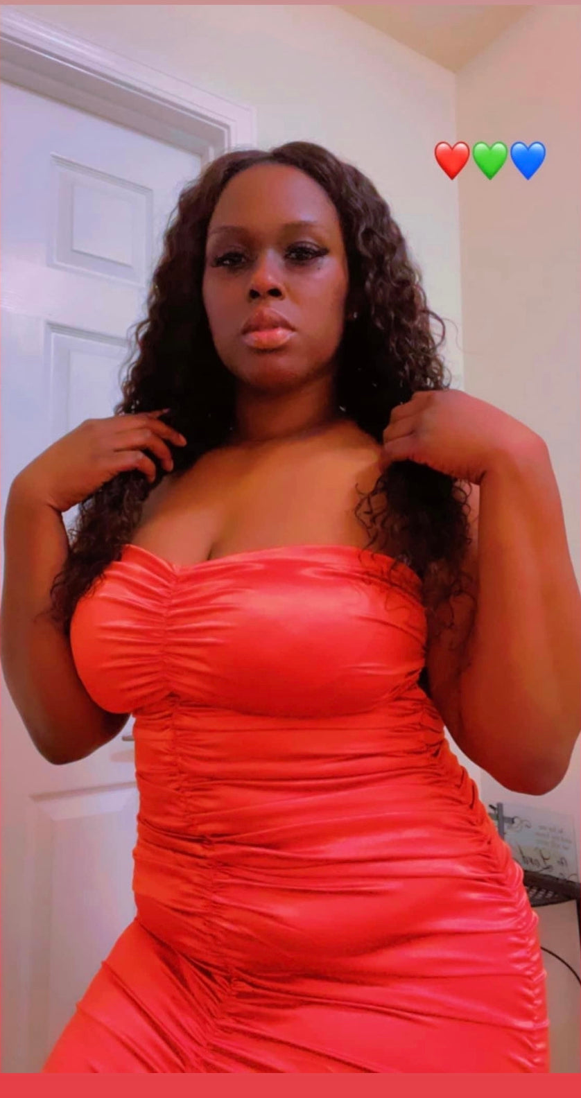 SHOW UP DIFFERENT DRESS